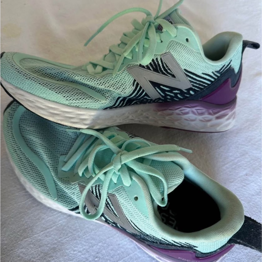 New Balance Women's Aqua and Purple Athletic Shoes